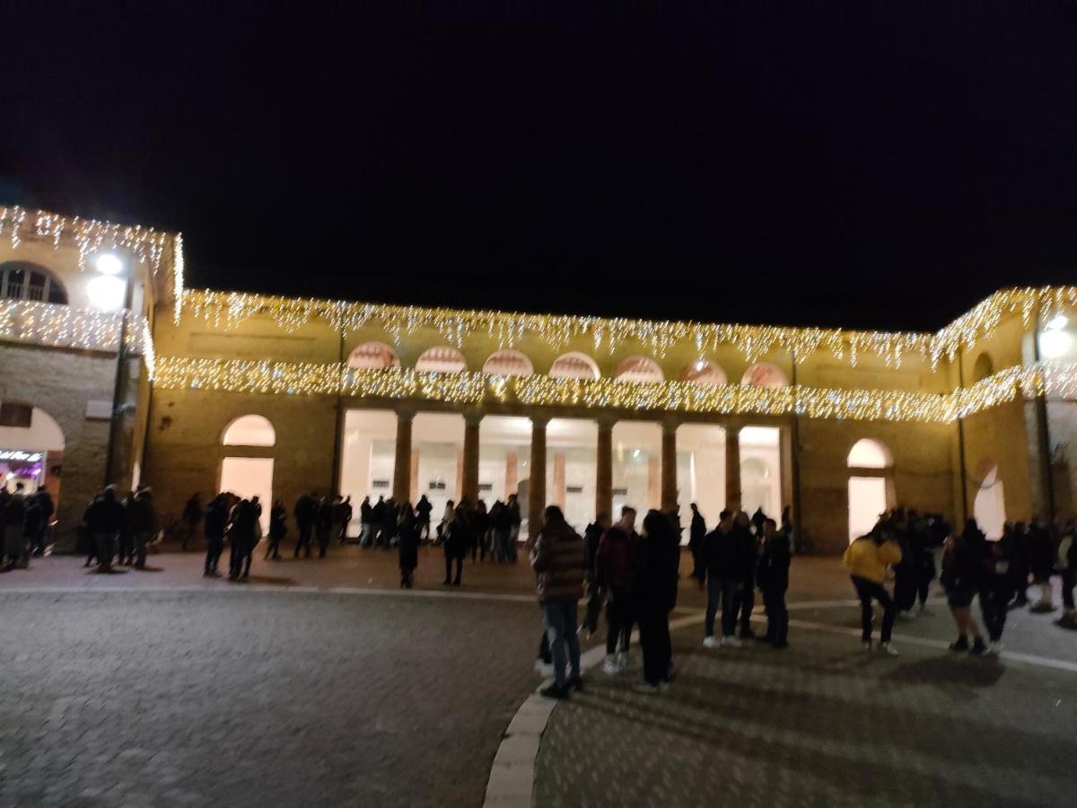 La Romantica Camere E Wellness Senigallia Bagian luar foto