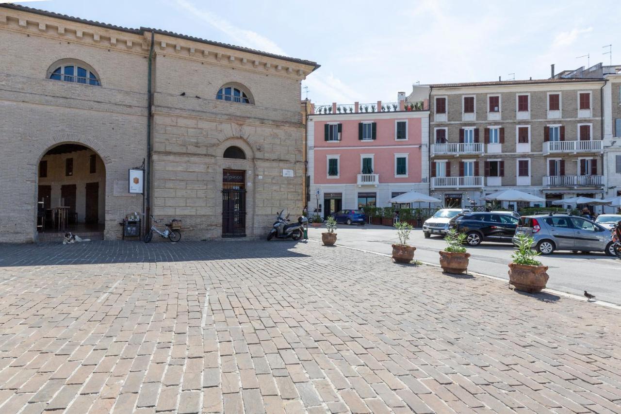 La Romantica Camere E Wellness Senigallia Bagian luar foto